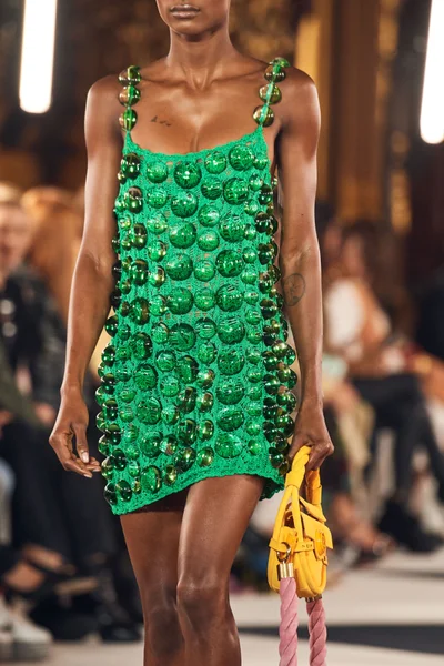 Look 51